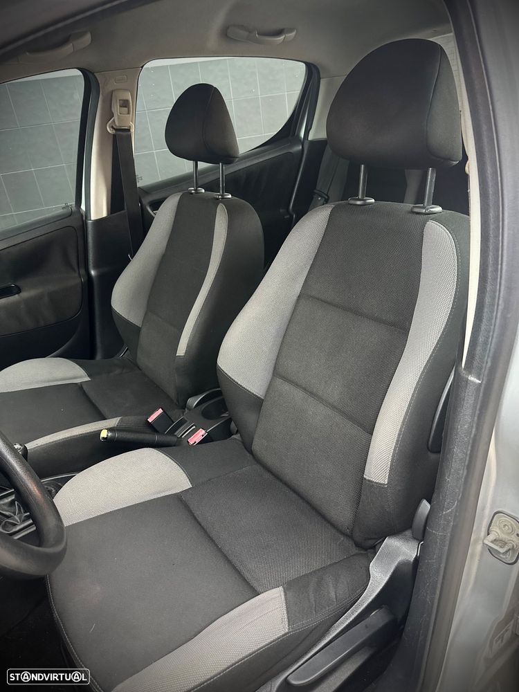 Peugeot 207 1.4 HDi Urban - 6