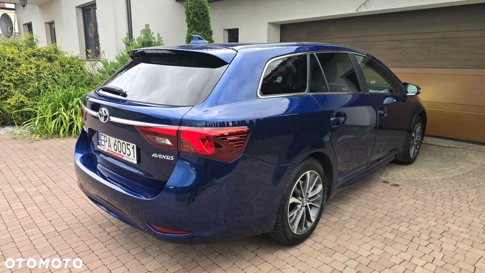 Toyota Avensis - 9