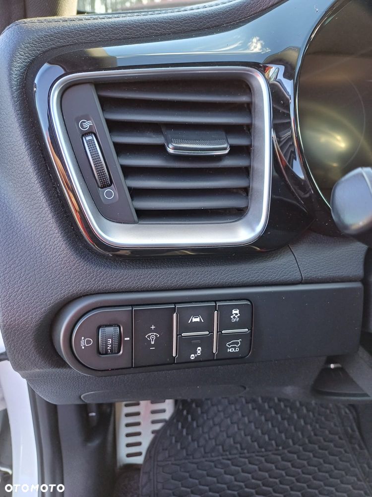 Kia XCeed 1.5 T-GDI OPF DCT7 GT-LINE - 12