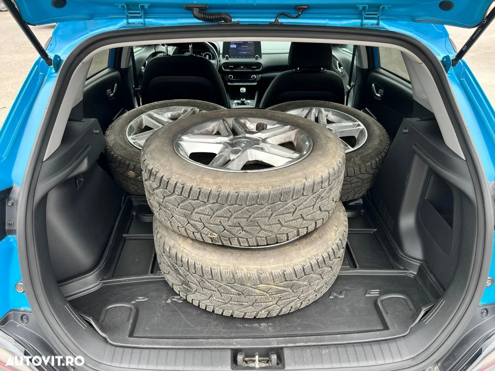 Hyundai KONA - 29