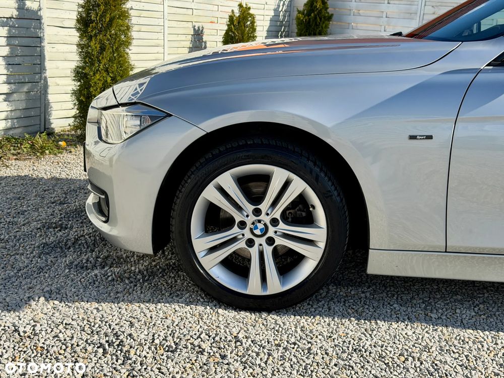 BMW Seria 3 316d Sport Line - 19