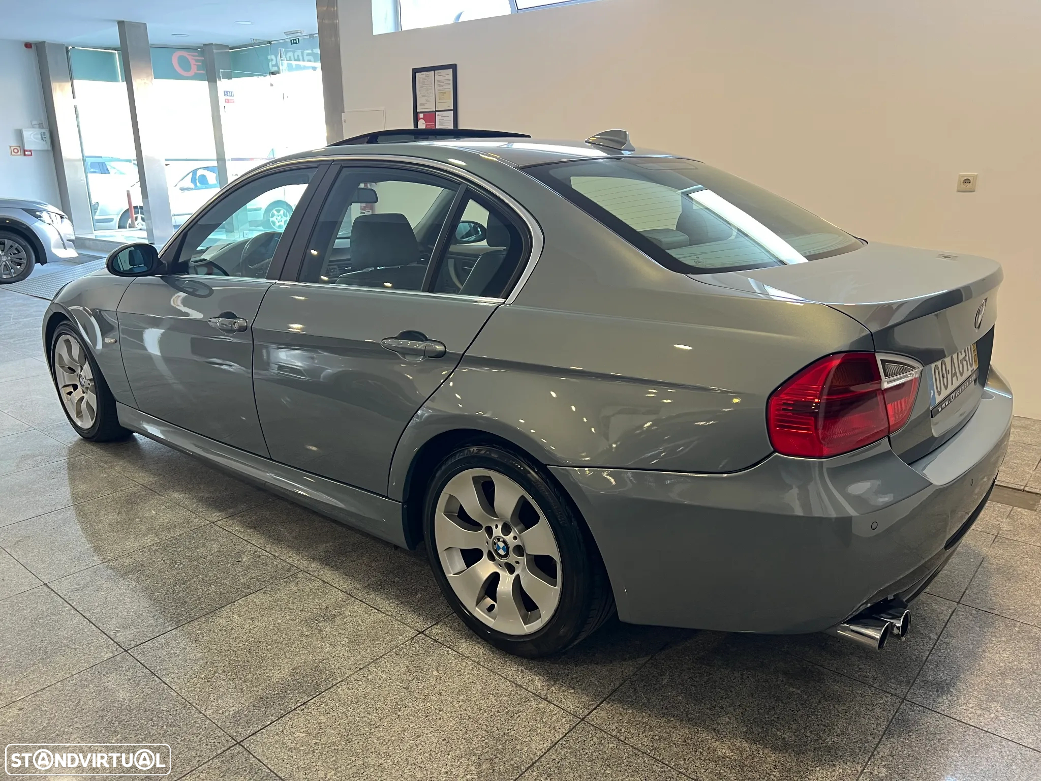 BMW 330 i - 6