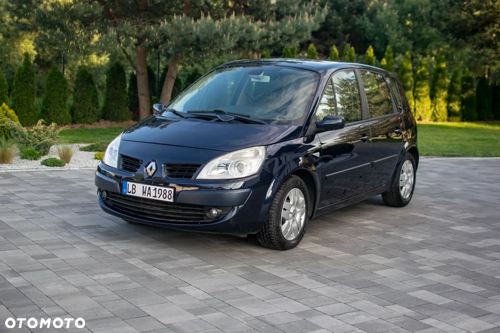 Renault Scenic - 1