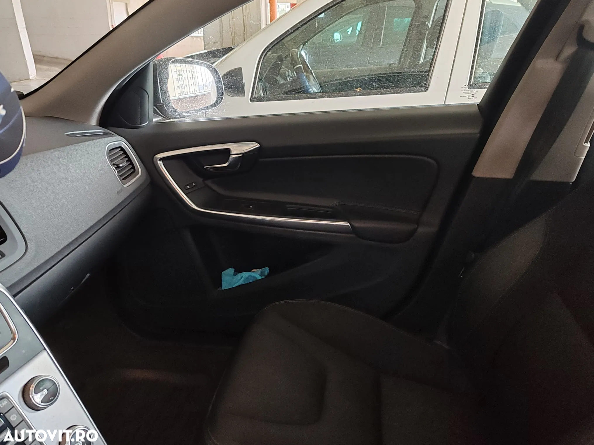 Volvo S60 D4 Momentum - 14