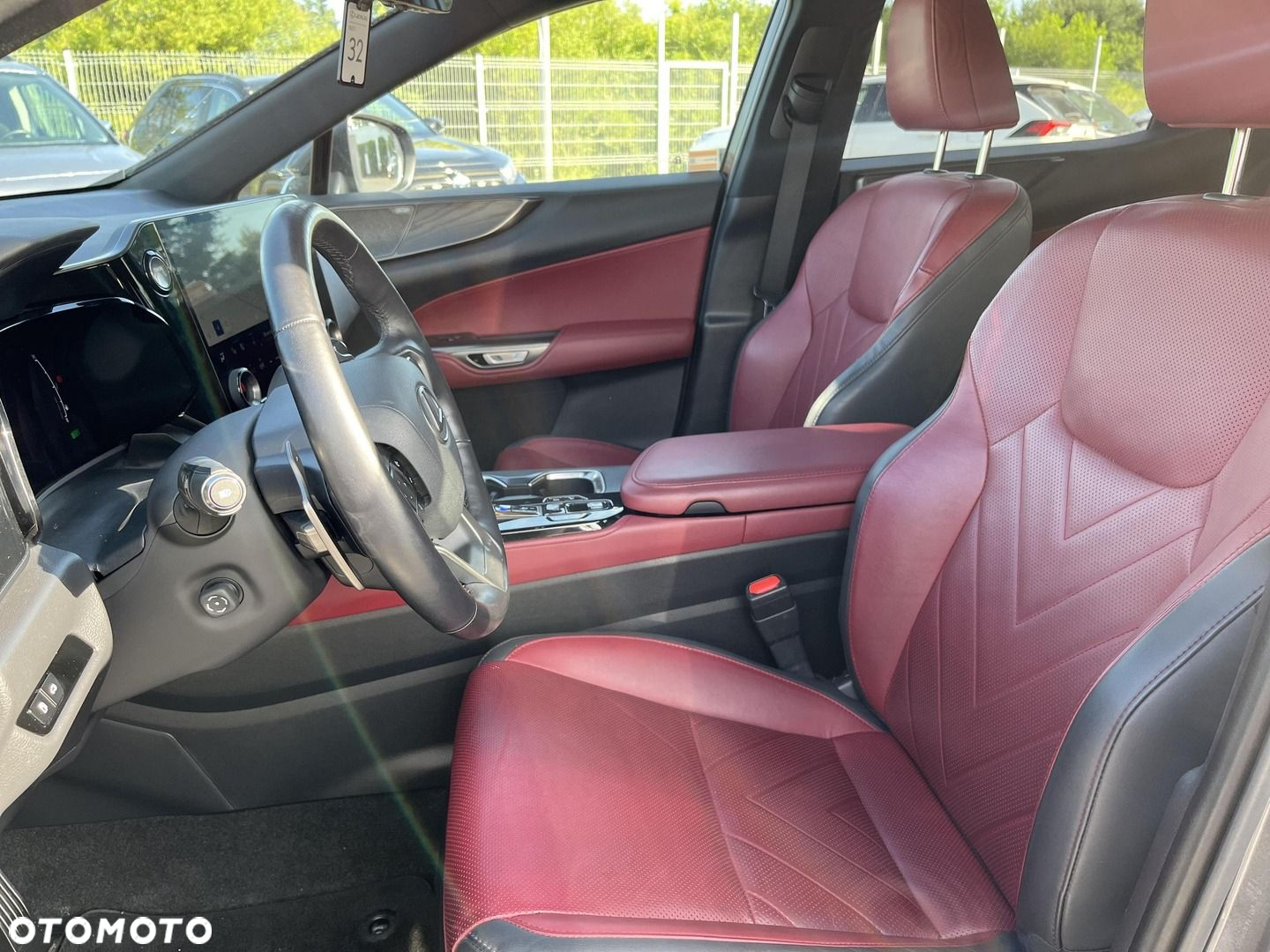 Lexus NX - 15