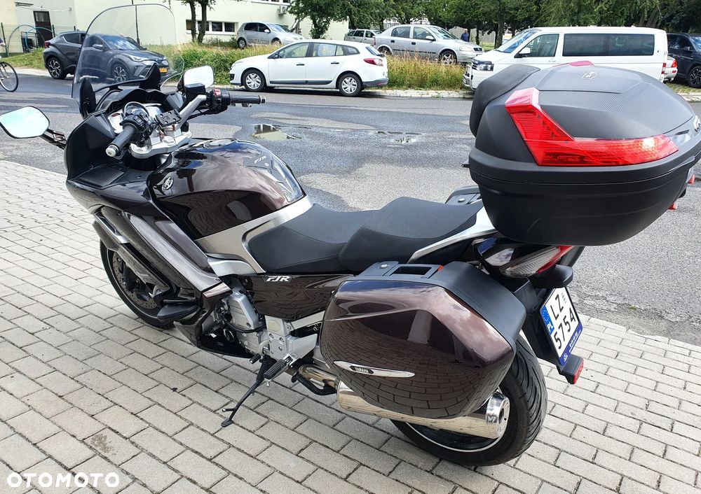 Yamaha FJR - 7