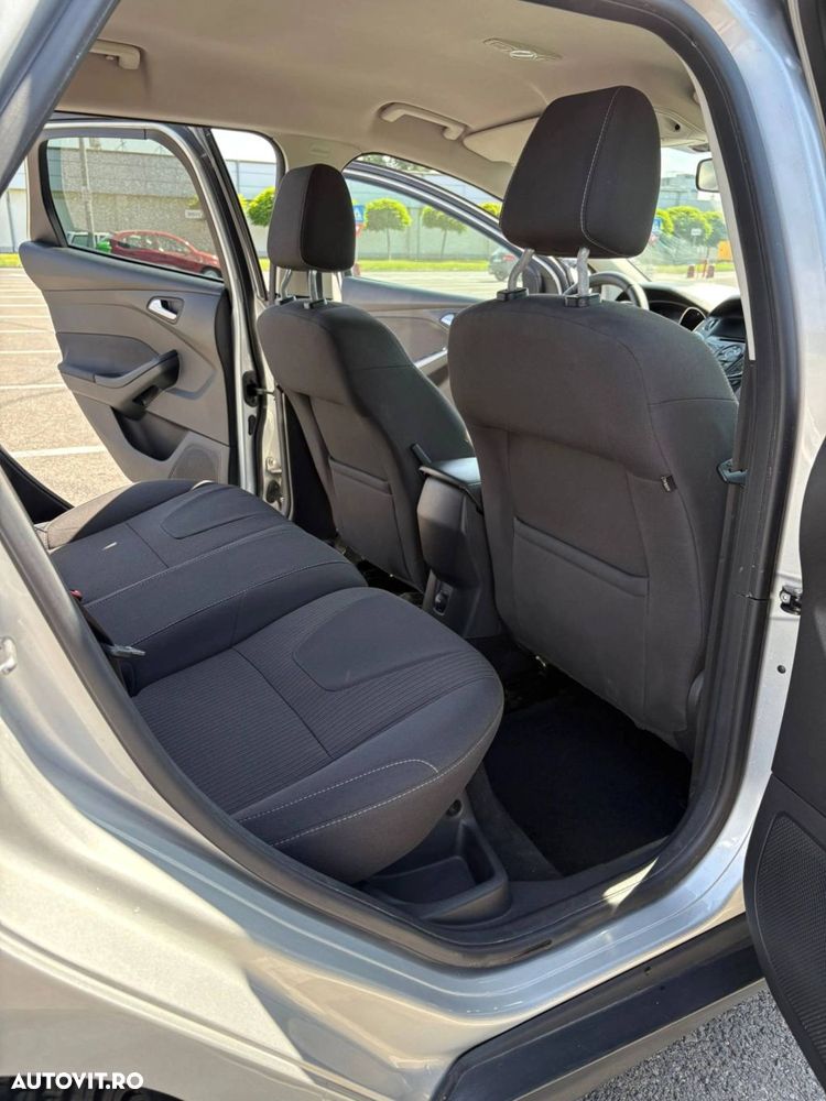 Ford Focus - 14