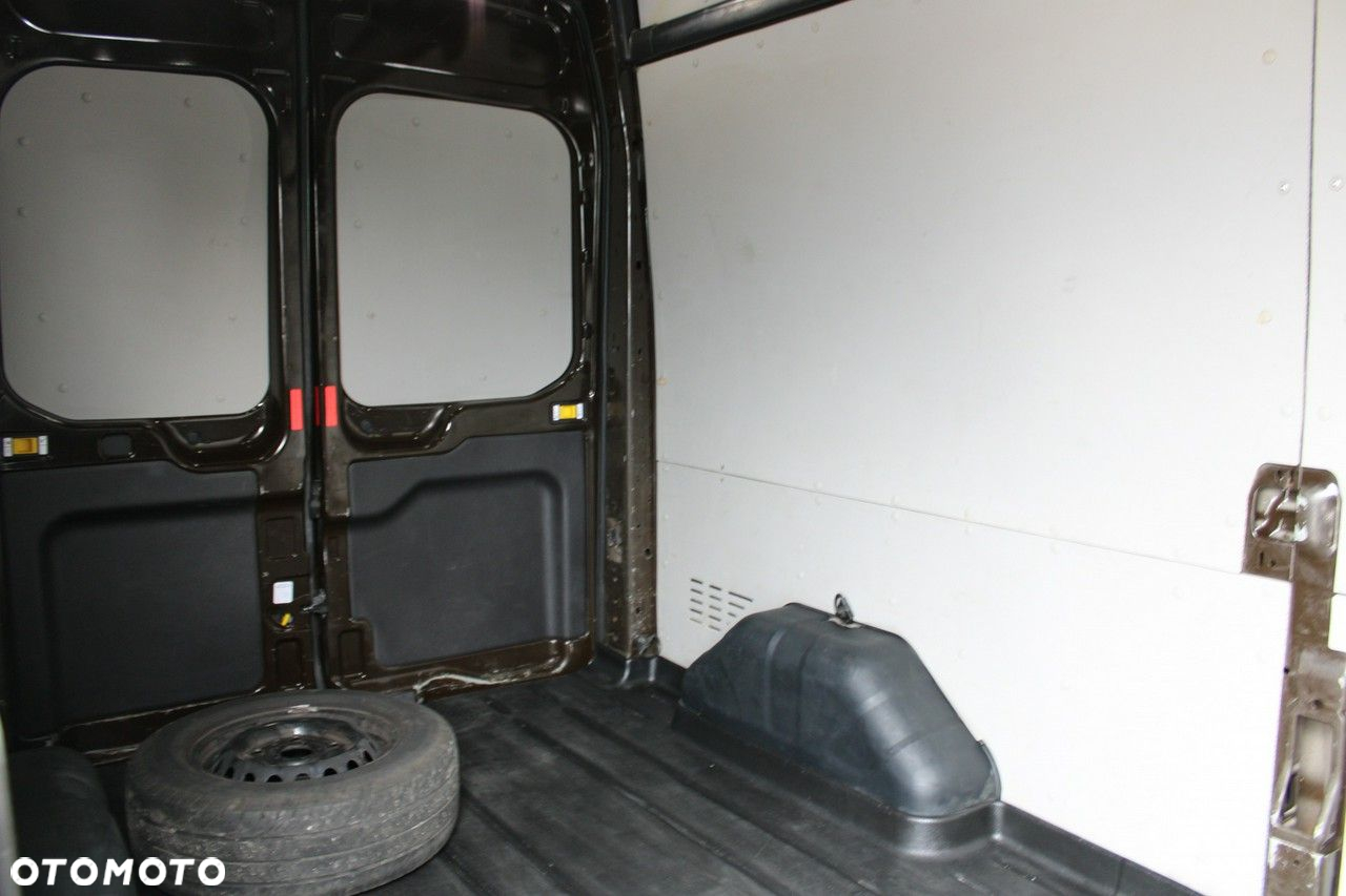 Ford Transit - 14