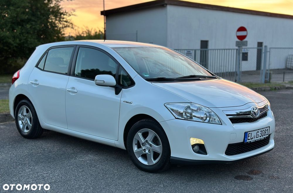 Toyota Auris Hybrid 135 Prestige - 3