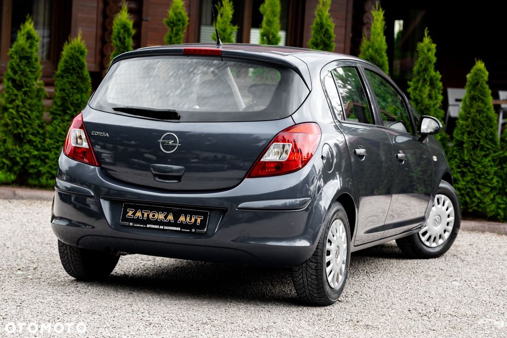 Opel Corsa 1.2 16V Cosmo - 13