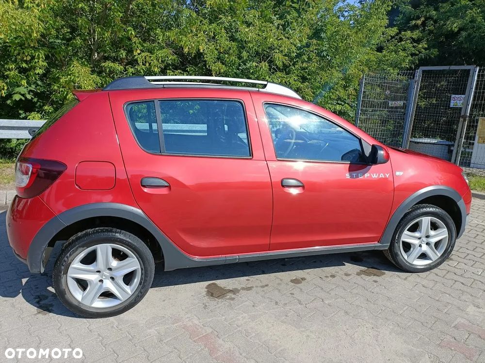 Dacia Sandero - 5