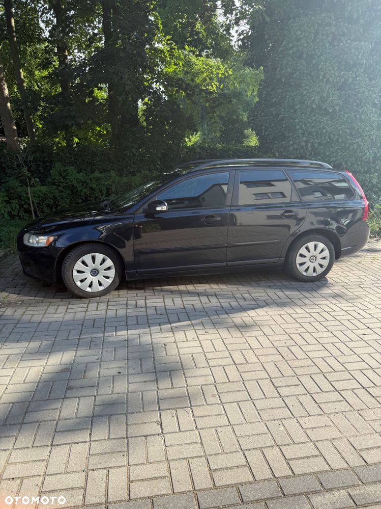 Volvo V50 - 1