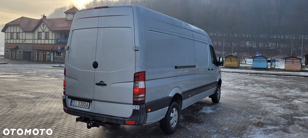 Mercedes-Benz Sprinter - 3