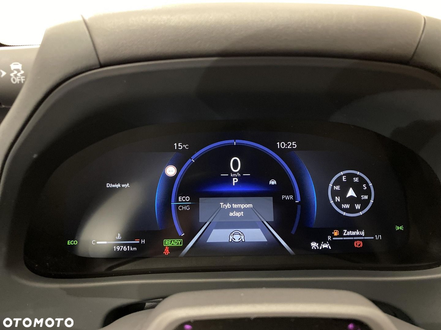 Lexus UX - 19