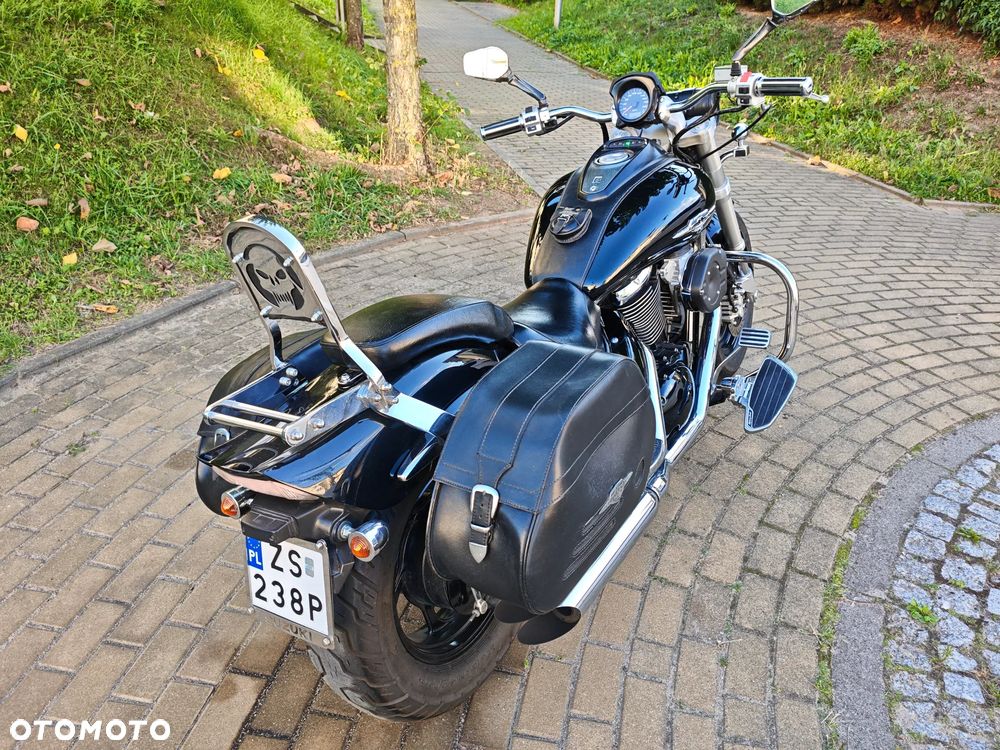 Suzuki Boulevard - 4