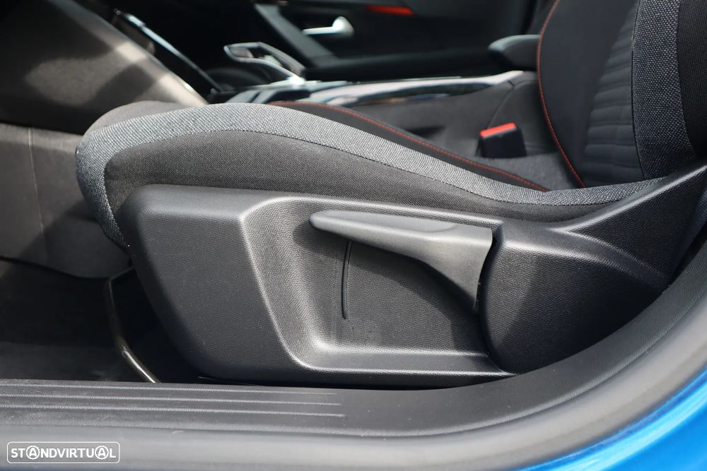 Peugeot e-2008 50 kWh Active Pack - 20