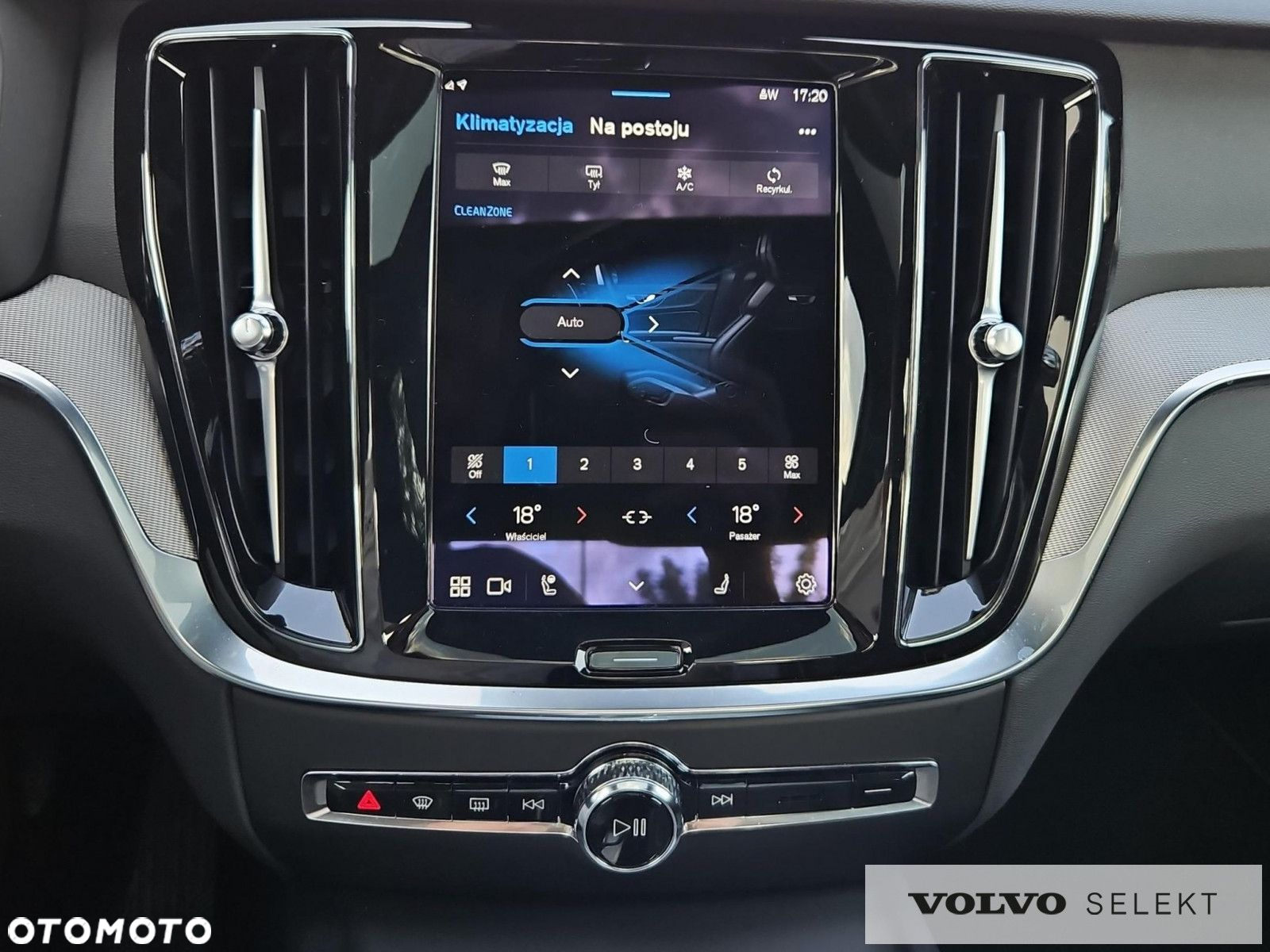 Volvo S60 B5 B AWD Plus Dark - 23