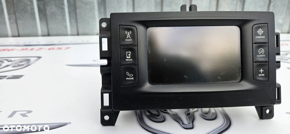 Chrysler Pacifica 2016- Wyświetlacz Radio Monitor Panel sterowania  P68232023AE - 3
