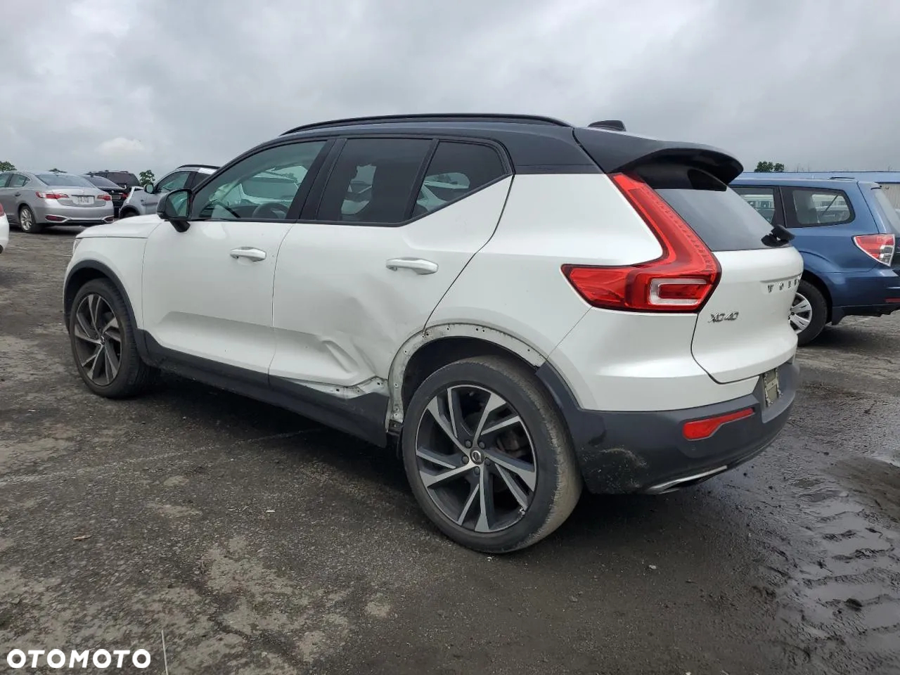 Volvo XC 40 T5 AWD R-Design - 4
