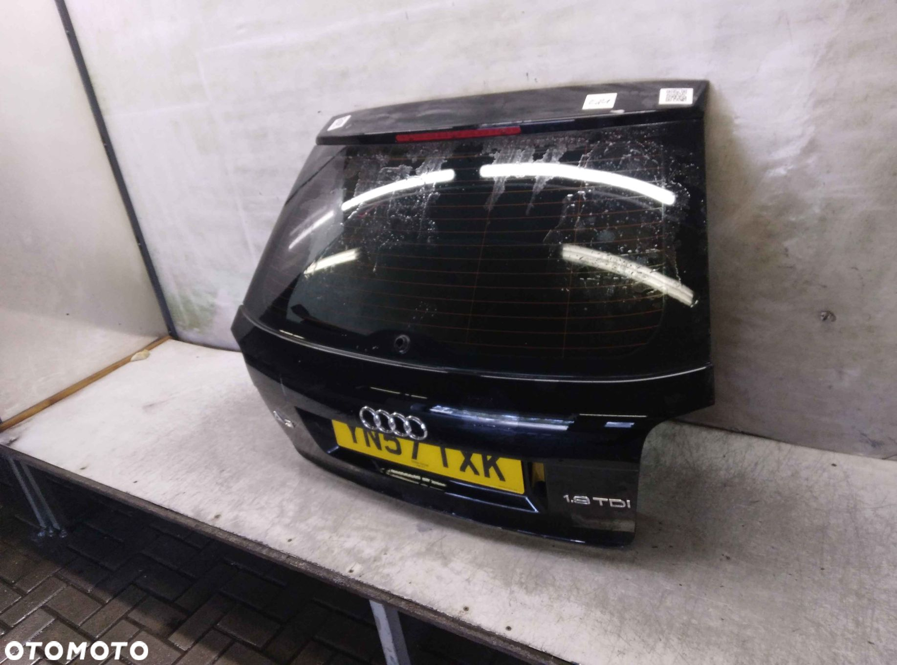 / KLAPA TYŁ TYLNA BAGAŻNIKA AUDI A3 8P 3D 3 DRZWI HB LY9B CZARNA - 2