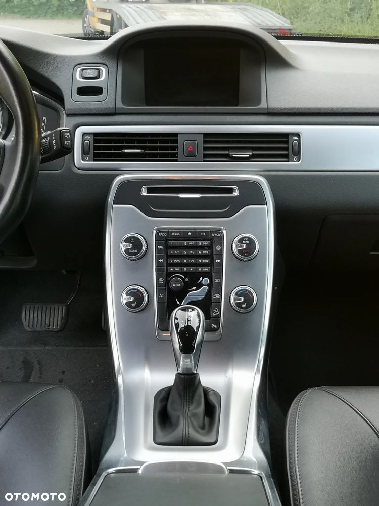 Volvo XC 70 D4 AWD Summum EU6 - 6