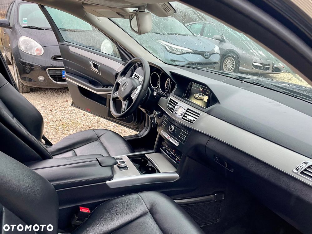 Mercedes-Benz Klasa E 220 BlueTEC 9G-TRONIC - 31