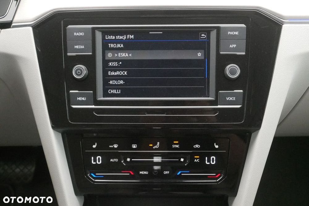 Volkswagen Passat Variant - 10