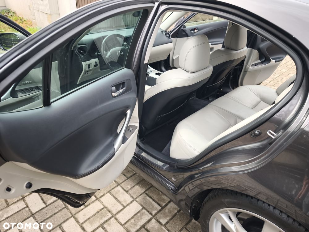 Lexus IS 250 Luxury Line - 37