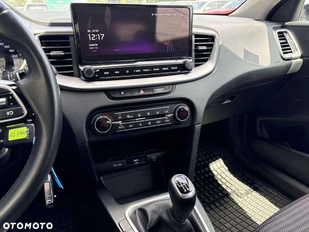 Kia Ceed - 20