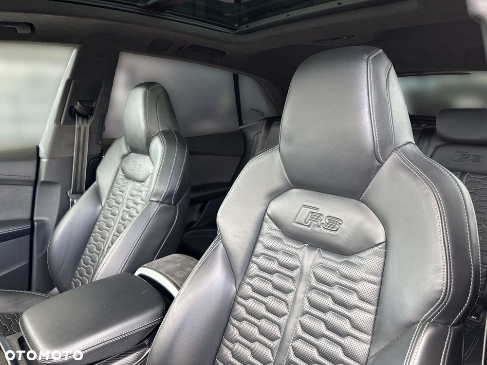 Audi RS Q8 - 12