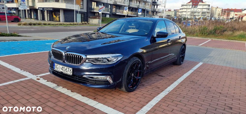 BMW Seria 5 530d xDrive Luxury Line - 1