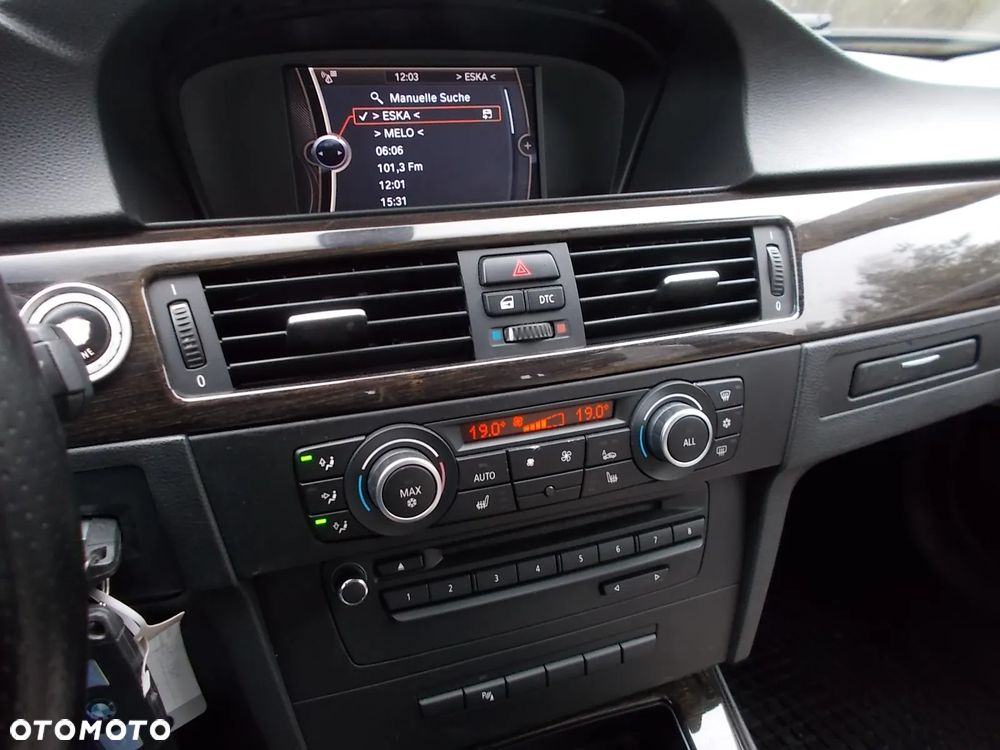 BMW Seria 3 325d DPF Edition Exclusive - 11