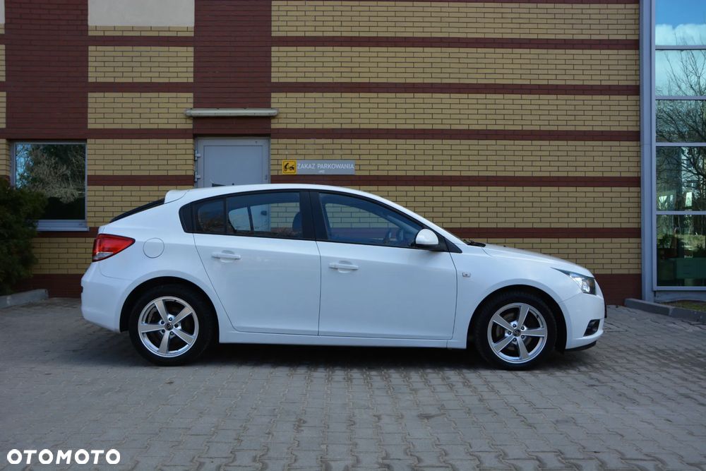 Chevrolet Cruze - 18