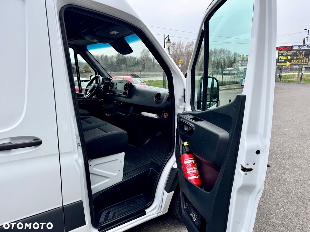Mercedes-Benz Sprinter 214 CDI Średni Wysoki - 15