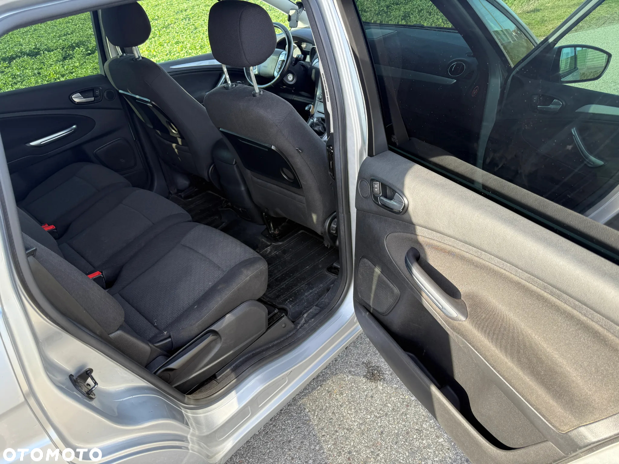 Ford S-Max - 10