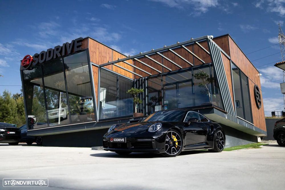 Porsche 911 (992)