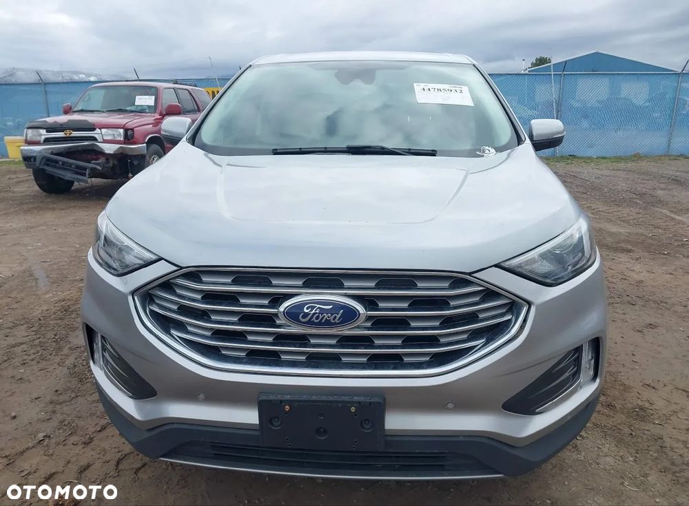 Ford Edge - 2