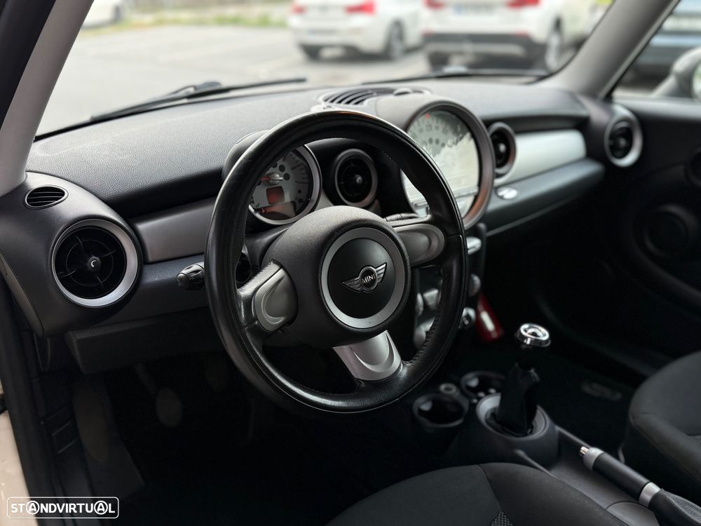 MINI Clubman Cooper D - 11