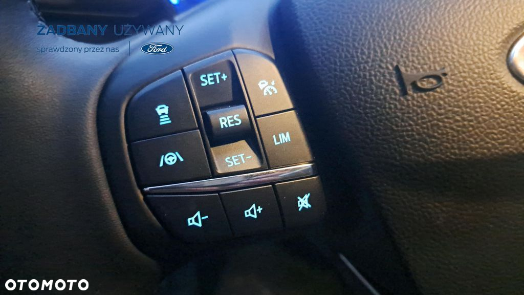 Ford Kuga 2.5 FHEV FWD Titanium - 18