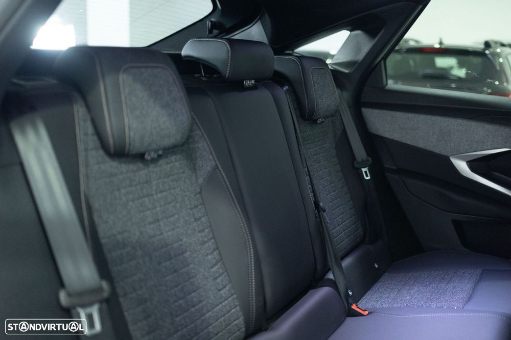 Peugeot 3008 1.2 PureTech Allure Pack EAT8 - 21