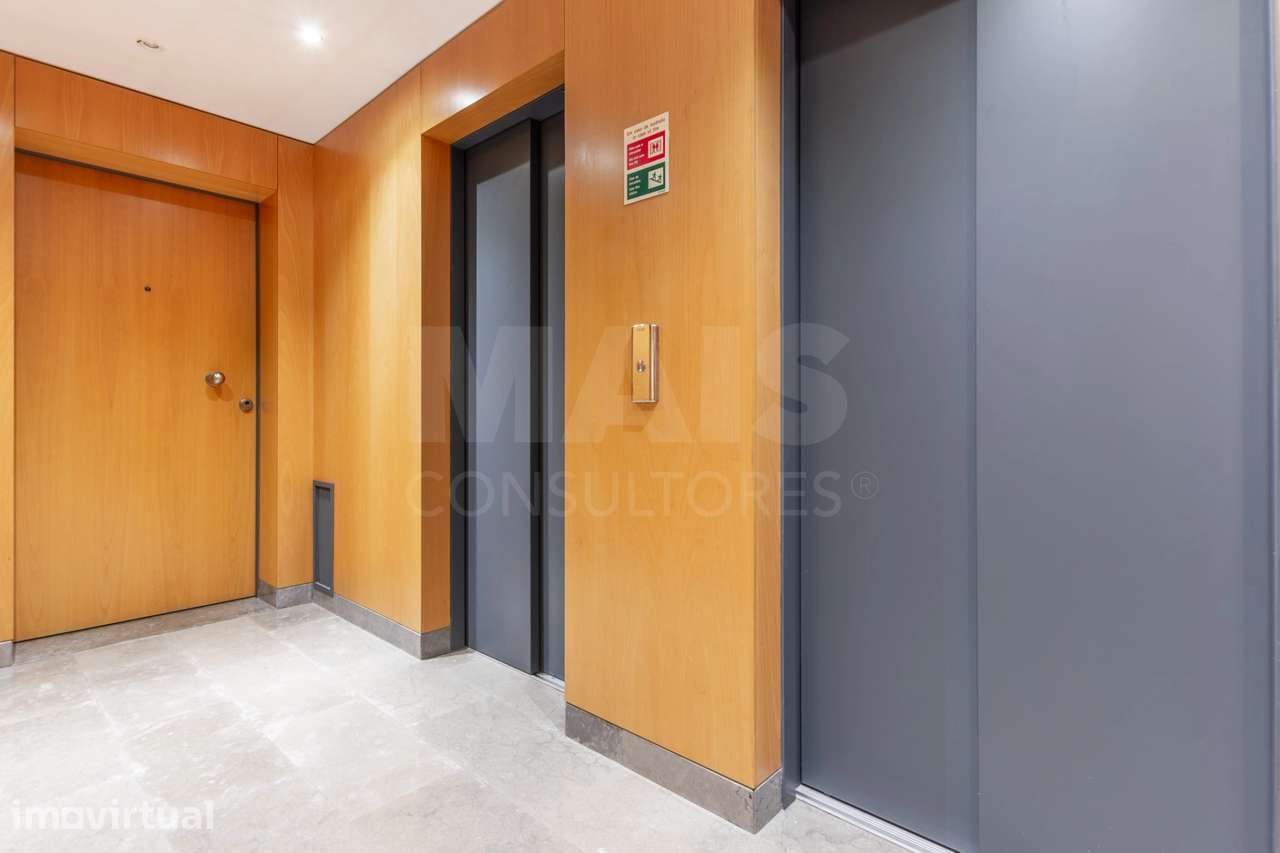 Apartamento T3 + Box - Grande imagem: 2/35