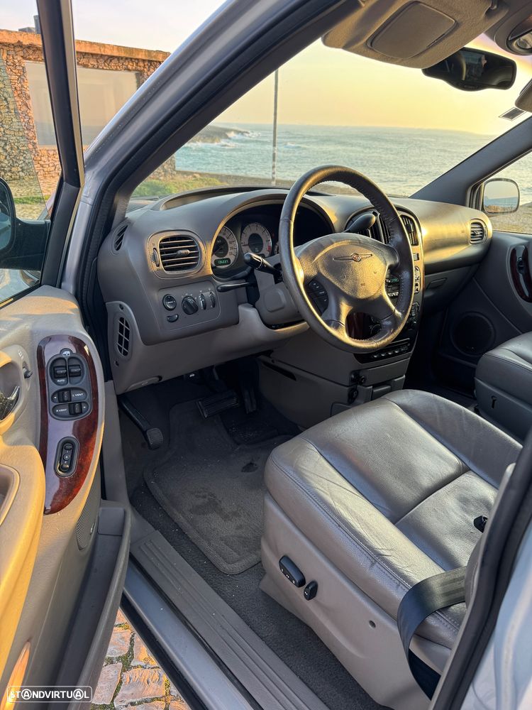 Chrysler Grand Voyager 3.3 Limited - 10