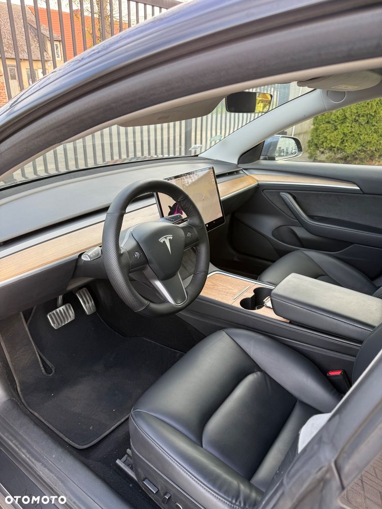 Tesla Model 3 Long Range AWD - 6