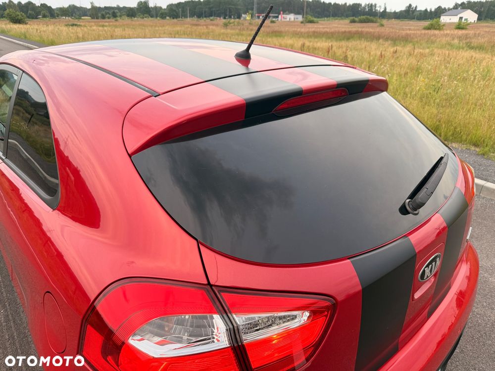 Kia Rio 1.2 L - 16