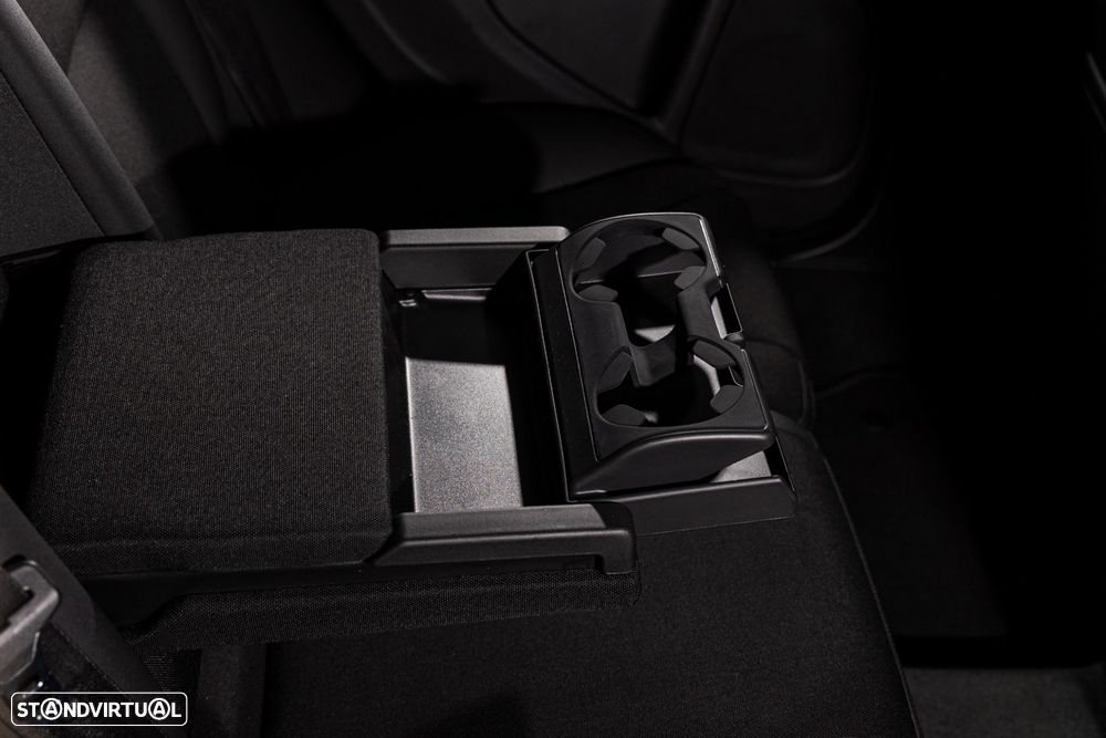 Volvo V60 2.0 D4 Kinetic - 23