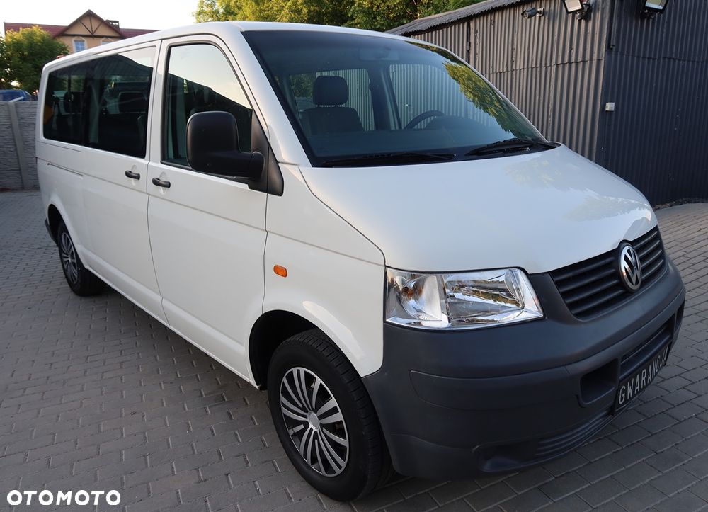 Volkswagen Transporter - 1