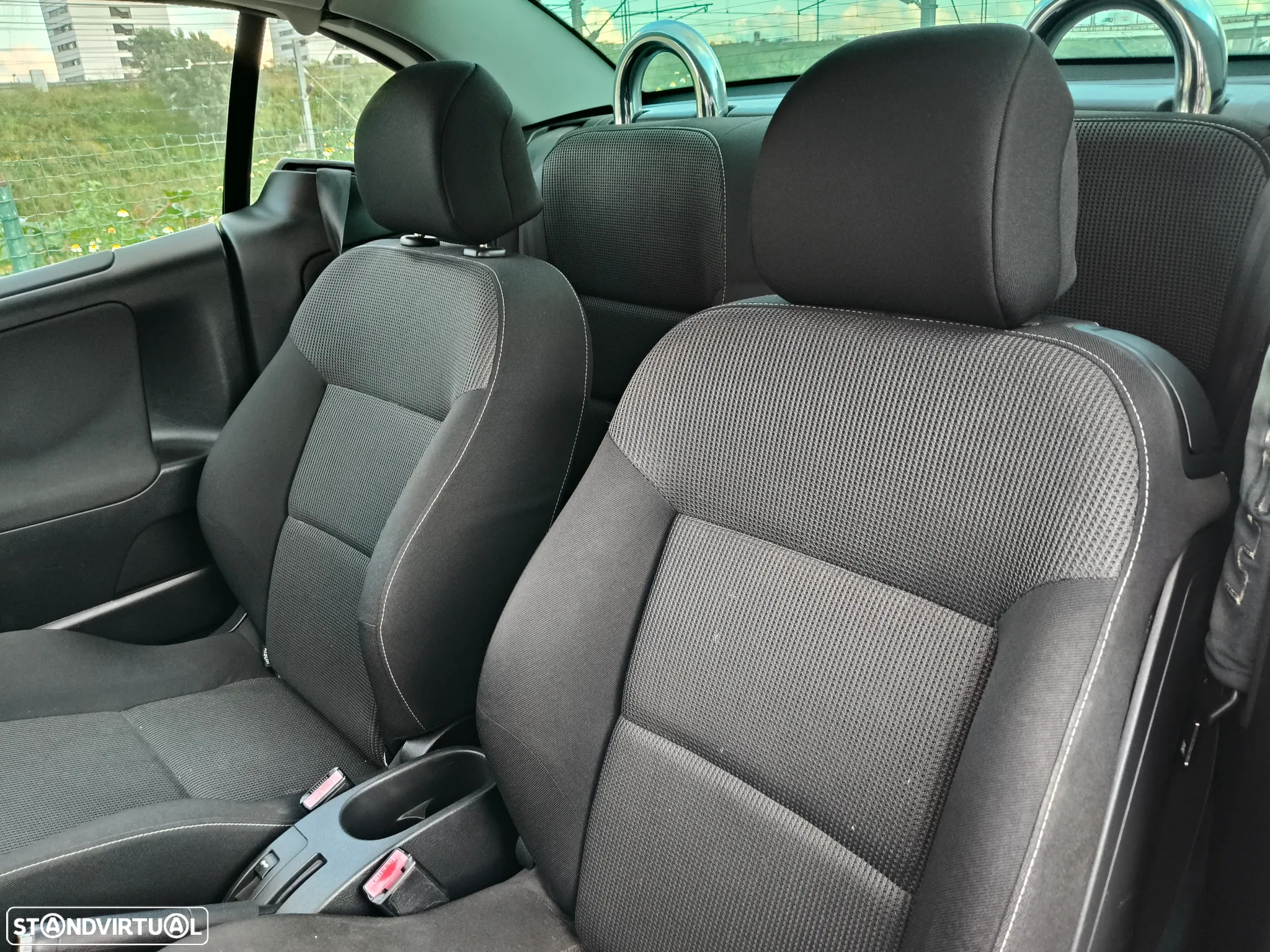 Peugeot 207 CC 1.6 HDi FAP Sport - 9