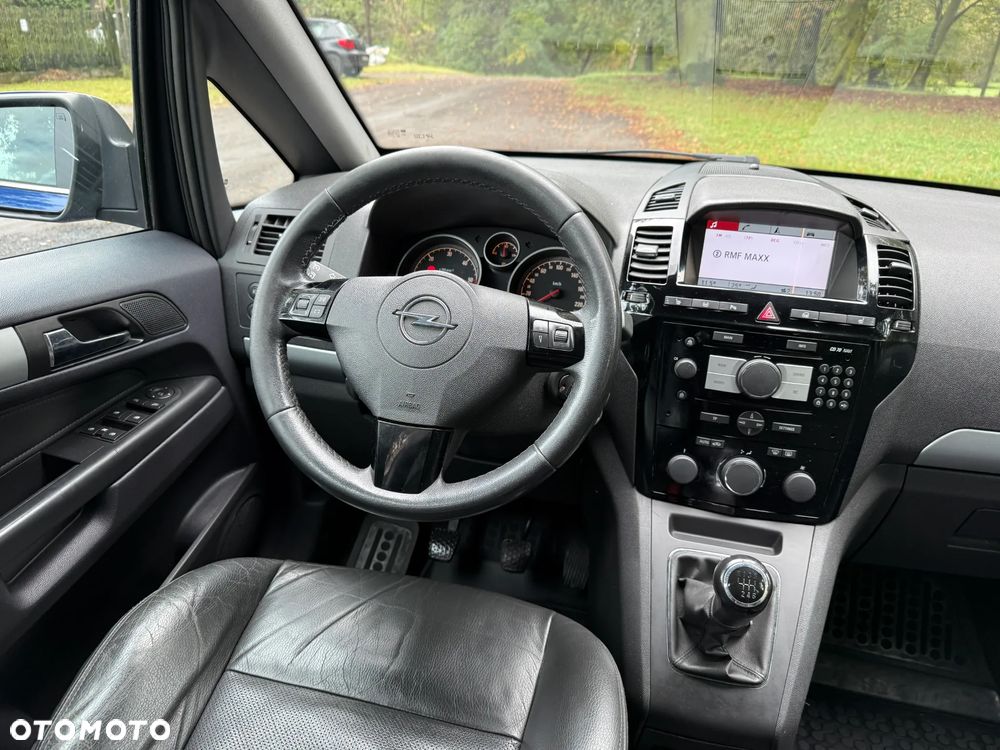 Opel Zafira 1.9 CDTI Cosmo - 22