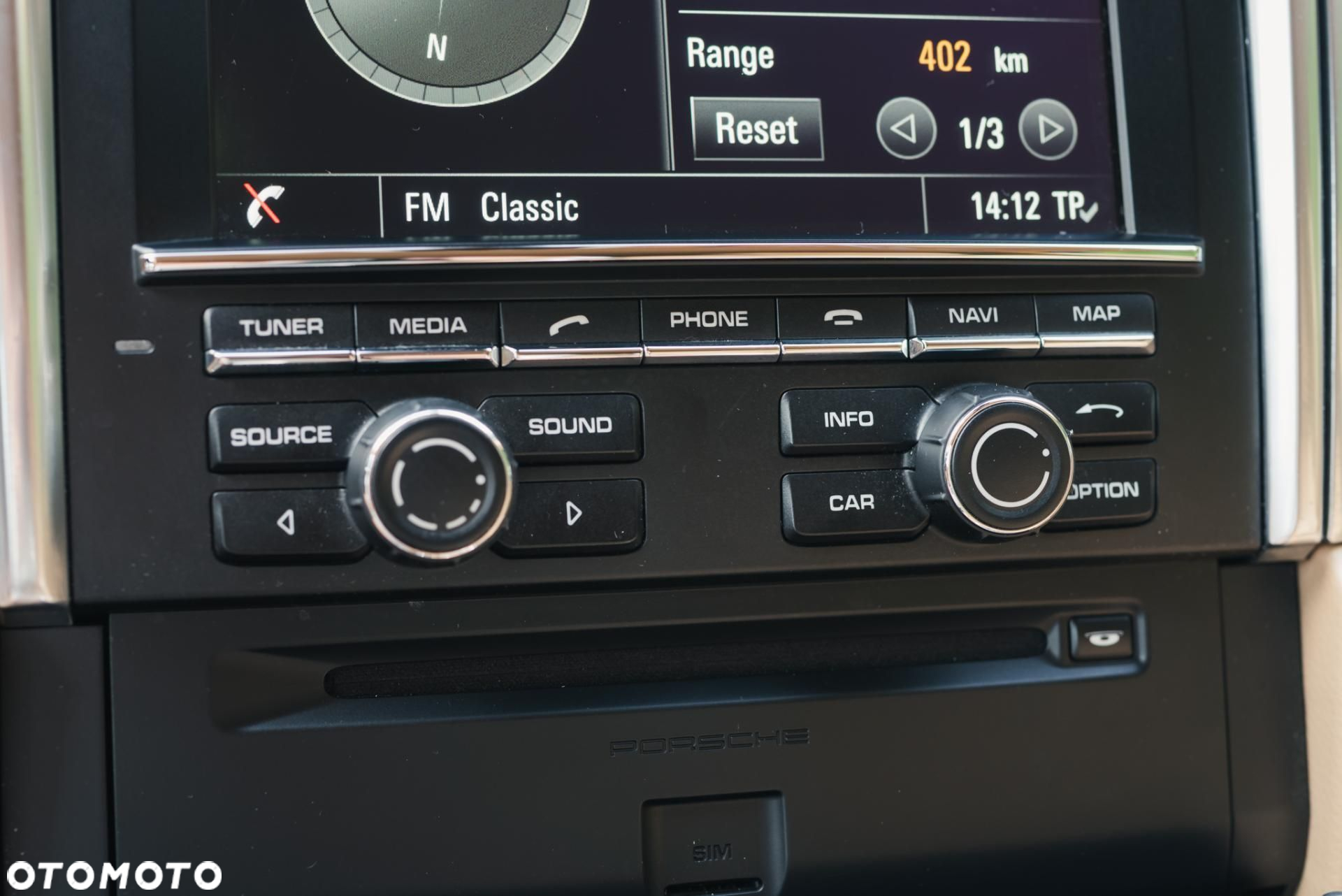 Porsche Macan - 24