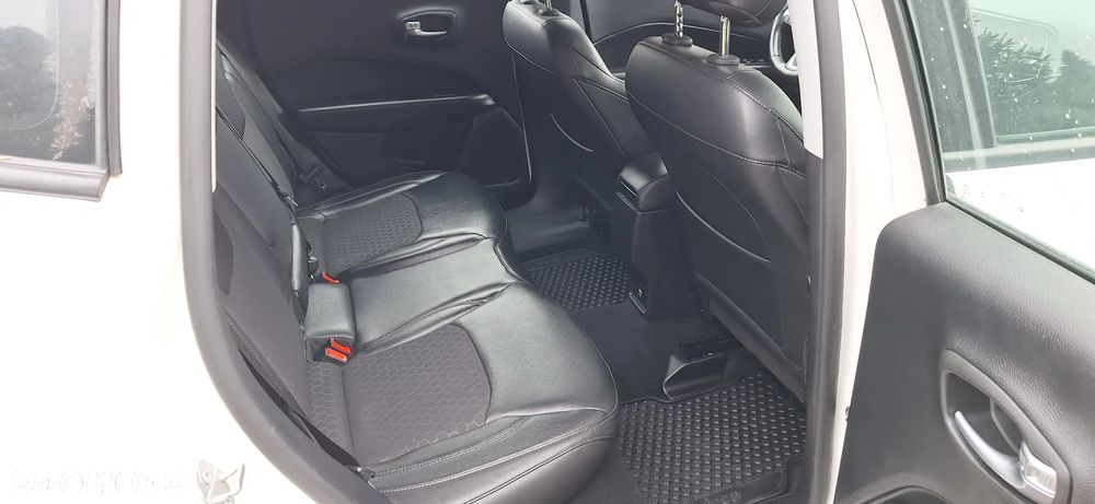 Jeep Compass 1.4 MultiAir Sport - 9